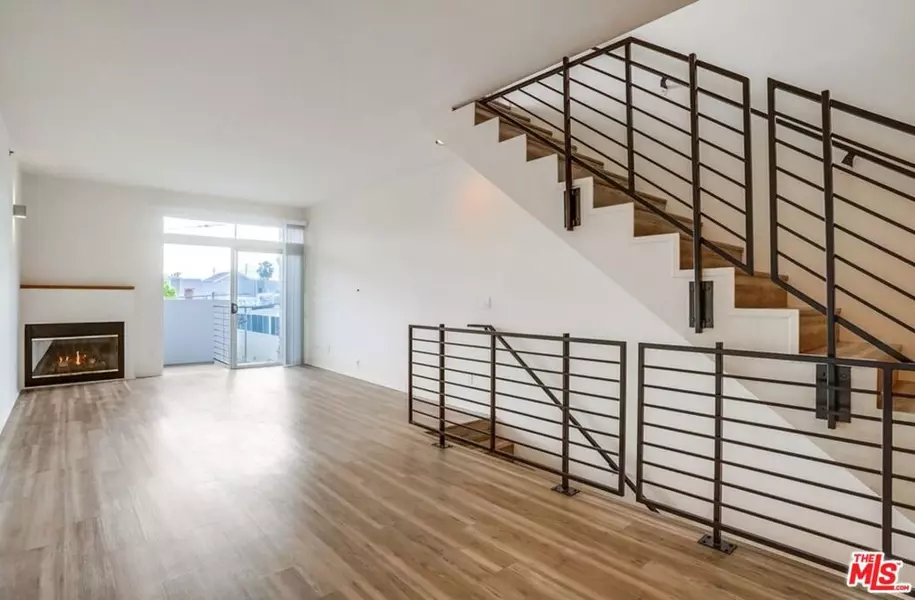 11960 Iowa ST #10, Los Angeles, CA 90025