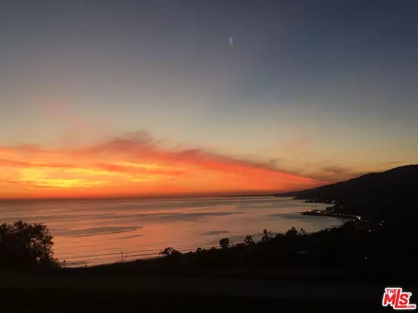 Pacific Palisades, CA 90272,333 N Mount Holyoke AVE