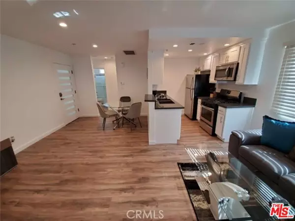 Los Angeles, CA 90004,601 N Normandie AVE