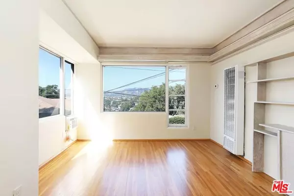 Los Angeles, CA 90026,1830 1/4 Lucile AVE