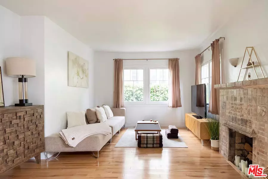 716 Sunset AVE, Venice, CA 90291