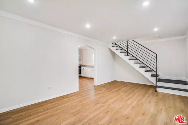 Long Beach, CA 90805,312 E Peace ST