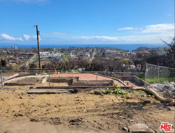 Pacific Palisades, CA 90272,15306 Mc Kendree AVE