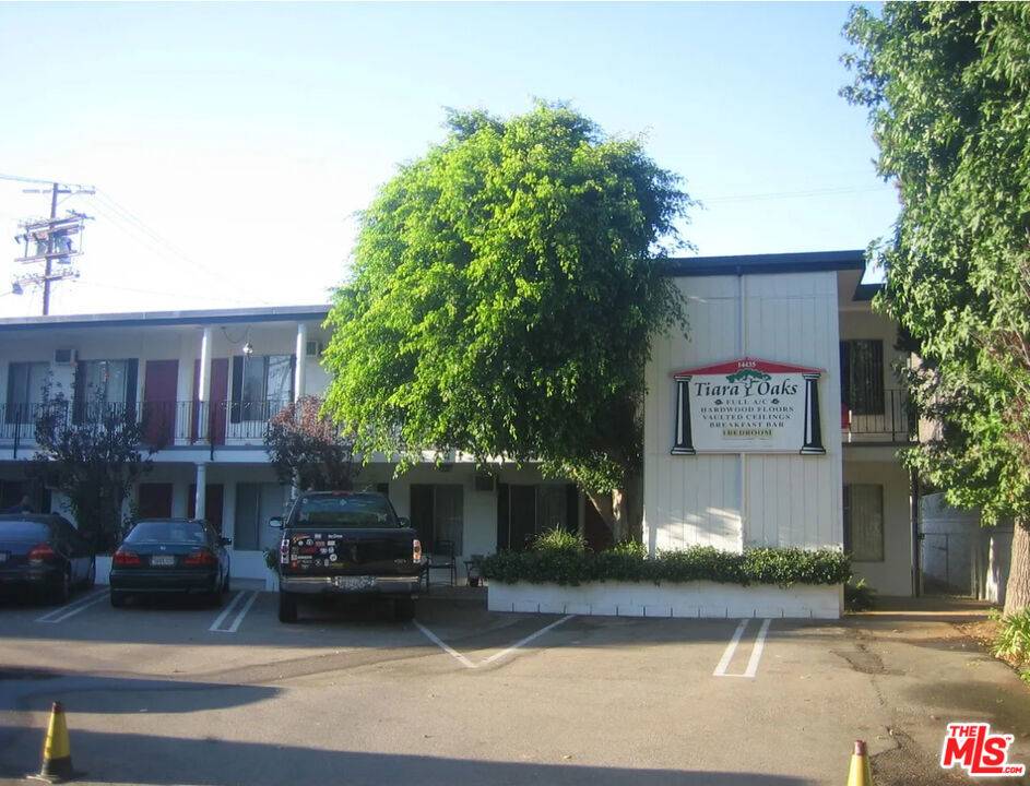 Van Nuys, CA 91401,14435 Tiara ST
