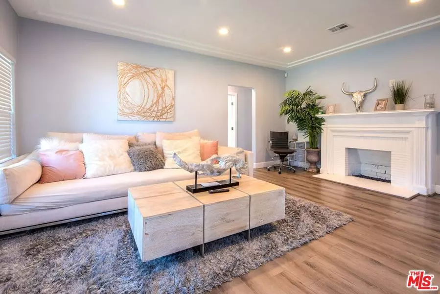 9001 S 5TH AVE, Inglewood, CA 90305