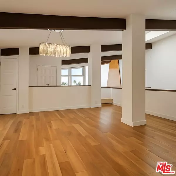 Rancho Palos Verdes, CA 90275,6401 Via Baron