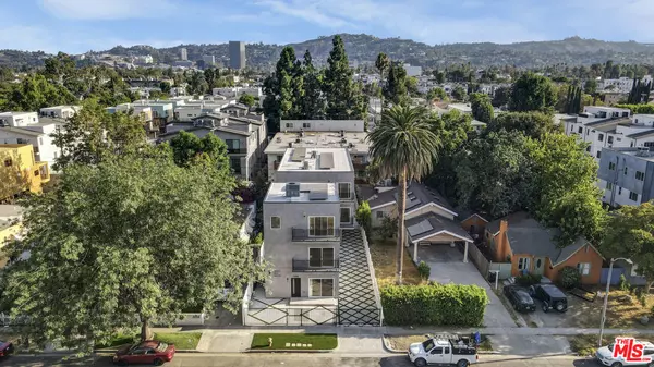 North Hollywood, CA 91601,10826 1/2 Hesby ST