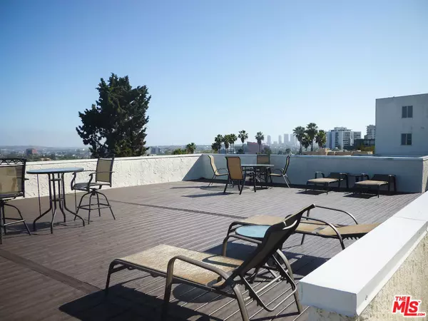 West Hollywood, CA 90069,8400 De Longpre AVE #104