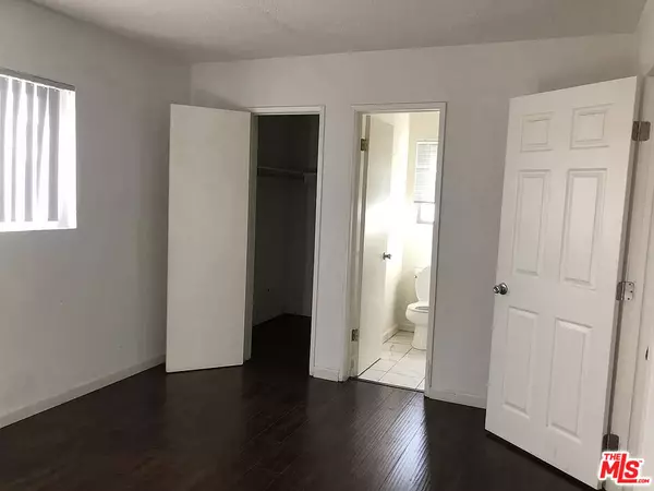 Los Angeles, CA 90016,2530 Carmona AVE #1