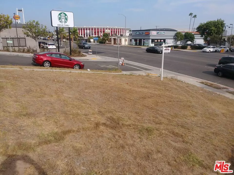 Inglewood, CA 90301,721 East Manchester Boulevard