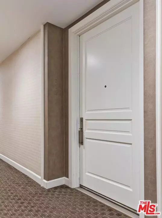 Los Angeles, CA 90049,809 S Bundy DR #214