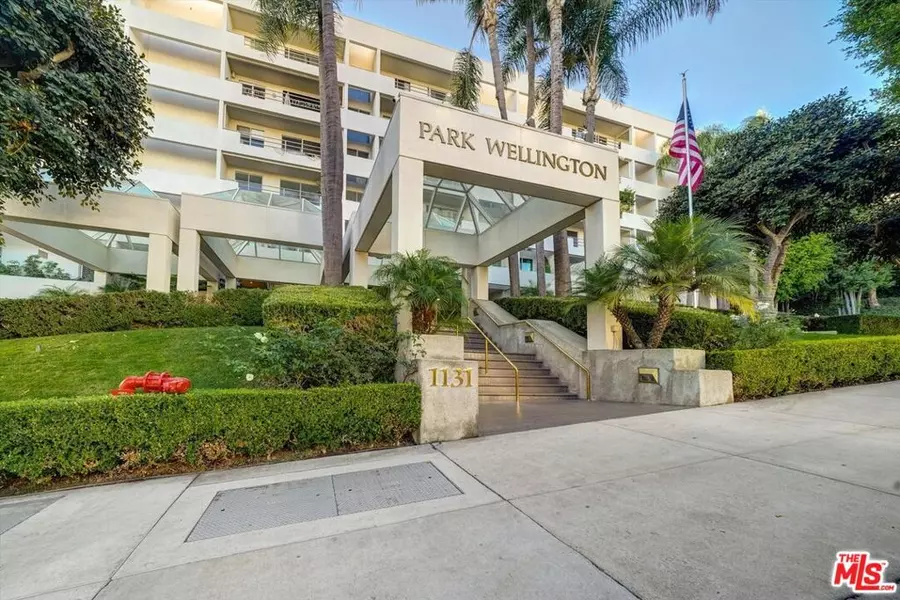 1131 Alta Loma RD #508, West Hollywood, CA 90069