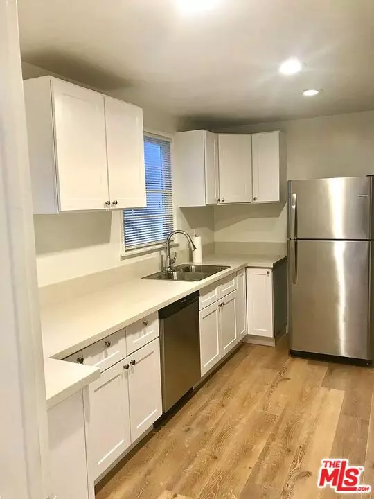 Santa Monica, CA 90403,1044 14th ST #B