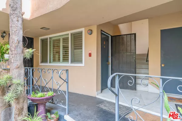 Los Angeles, CA 90027,2030 N Vermont AVE #6