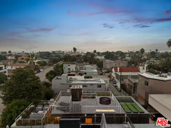 Venice, CA 90291,533 Grand BLVD