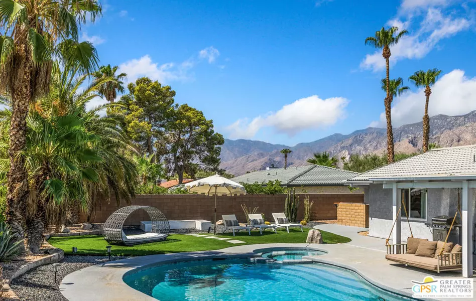 932 N Camino Condor, Palm Springs, CA 92262