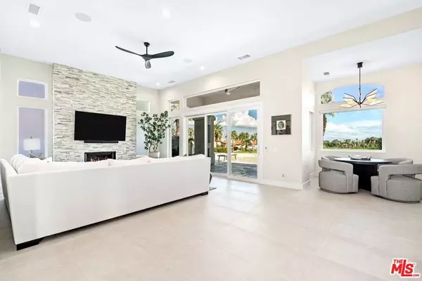 Palm Desert, CA 92211,580 Elk Clover CIR