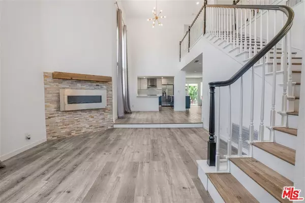 2481 S Bundy DR, Los Angeles, CA 90064