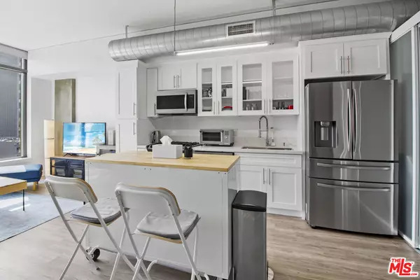 Los Angeles, CA 90015,1111 S Grand AVE #813