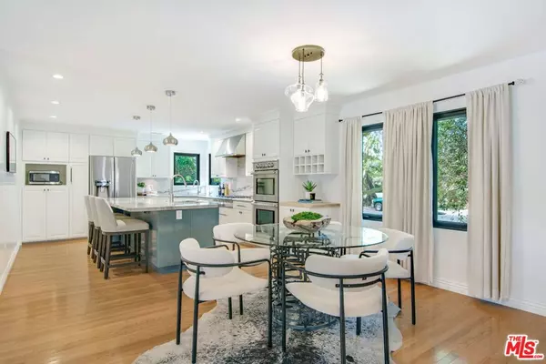 Los Angeles, CA 90016,3558 S Muirfield RD