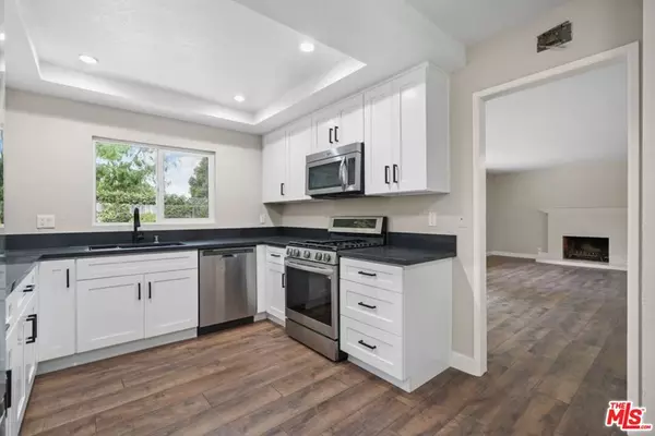 Thousand Oaks, CA 91362,2749 Amber Wood PL