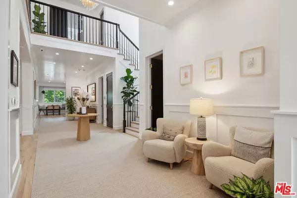 Los Angeles, CA 90046,806 N Stanley AVE