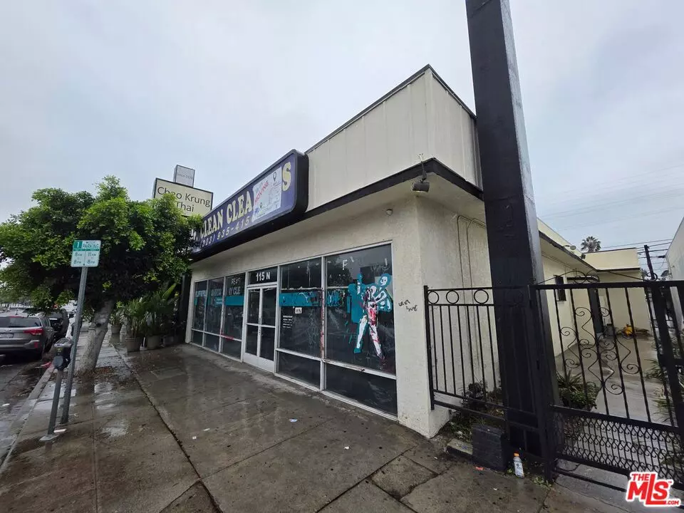 Los Angeles, CA 90036,115 115-117 N Fairfax AVE