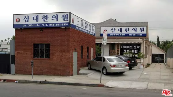 220 N Oxford AVE, Los Angeles, CA 90004