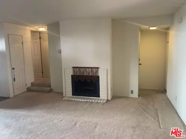 Torrance, CA 90503,3723 Emerald ST #B