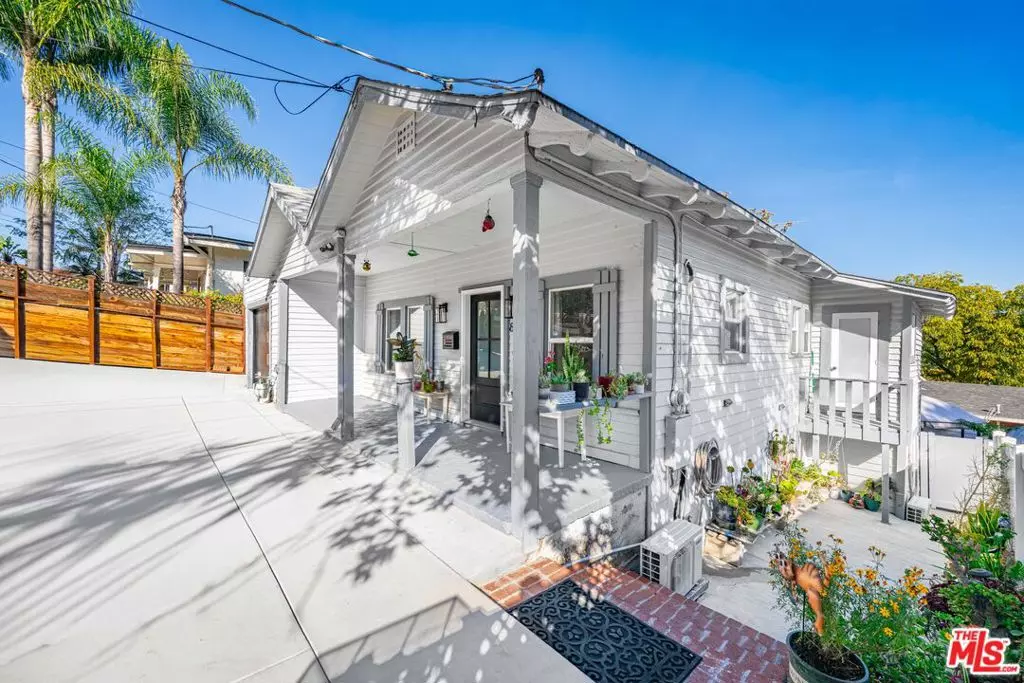 Los Angeles, CA 90042,816 Terrace 49