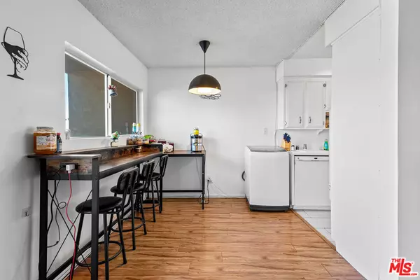 North Hollywood, CA 91606,6227 Morse AVE #307