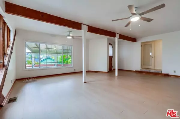 Los Angeles, CA 90026,1724 GOLDEN GATE AVE