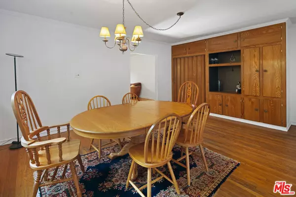 Los Angeles, CA 90048,6501 Commodore Sloat DR