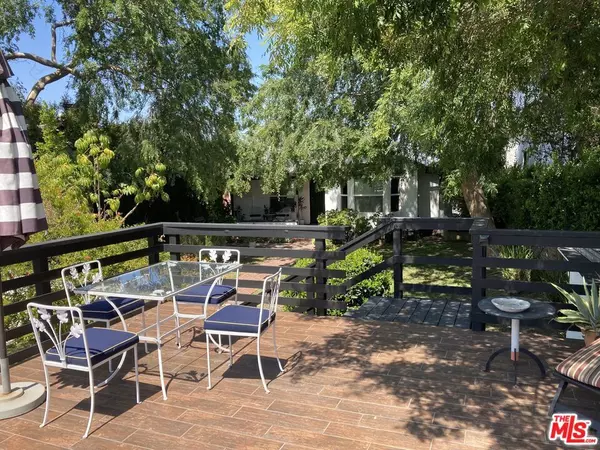 Los Angeles, CA 90026,2035 Park DR