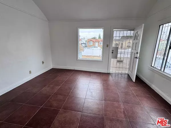 Los Angeles, CA 90044,540 W 107th ST