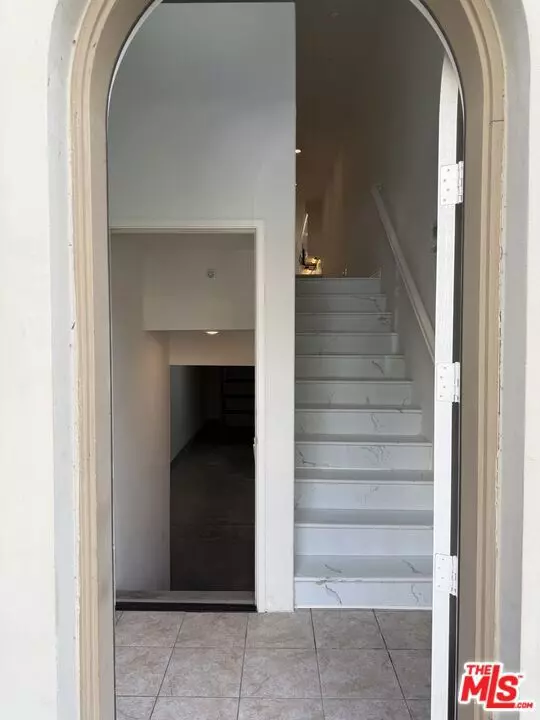 Irvine, CA 92618,65 Plateau