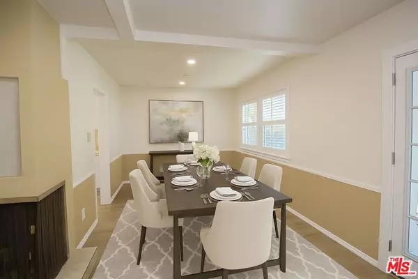 Lake Balboa, CA 91406,7465 N Forbes AVE