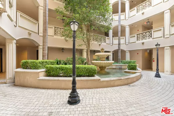 Los Angeles, CA 90069,850 N Croft AVE #303