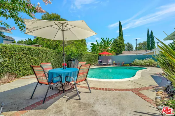 Sherman Oaks, CA 91403,5102 Vesper AVE