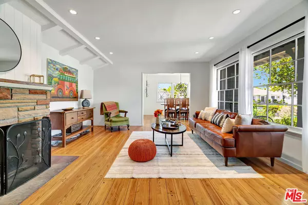 5102 Vesper AVE, Sherman Oaks, CA 91403