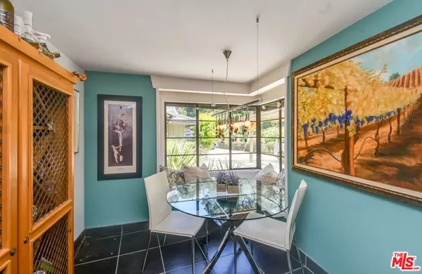 Studio City, CA 91604,3540 WILLOWCREST AVE