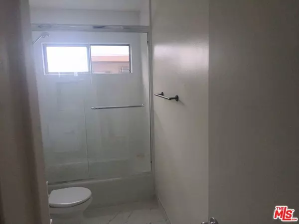 West Hollywood, CA 90046,7540 W HAMPTON AVE #301