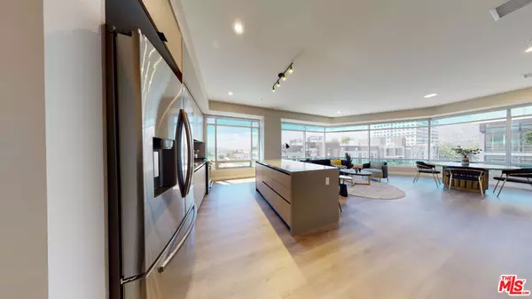 Glendale, CA 91203,520 N Central AVE #0-402