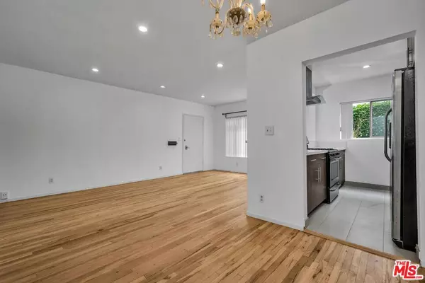 Los Angeles, CA 90048,149 S Hayworth AVE ##2