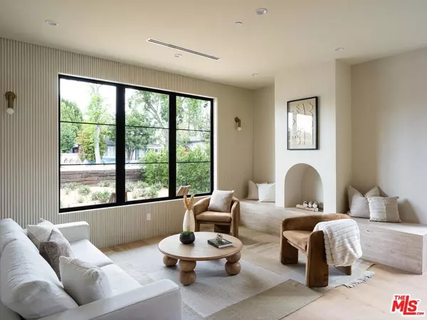 Valley Village, CA 91607,11748 La Maida ST