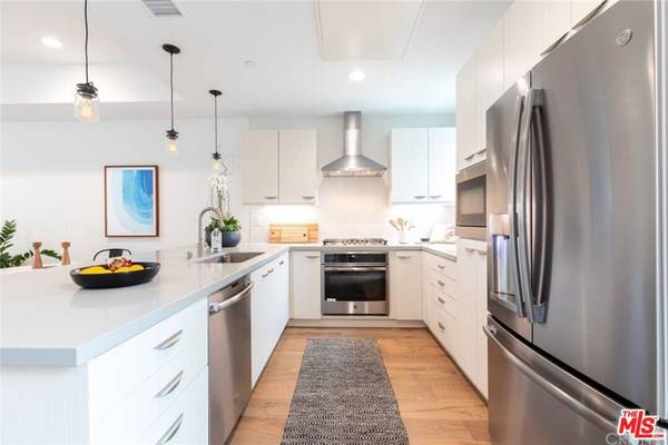 North Hollywood, CA 91601,4821 1/2 Craner AVE