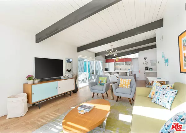 Palm Springs, CA 92262,475 E Desert Willow CIR