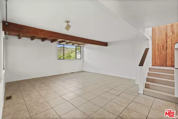 Malibu, CA 90265,2909 Searidge ST