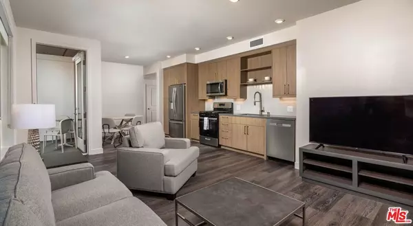 Los Angeles, CA 90015,1340 S Hill ST #322