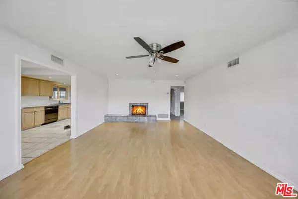 Glendora, CA 91740,320 E Woodcroft AVE